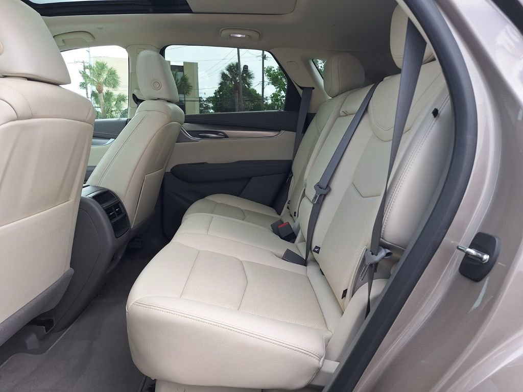 Certified 2023 Cadillac XT5 Premium Luxury image 10