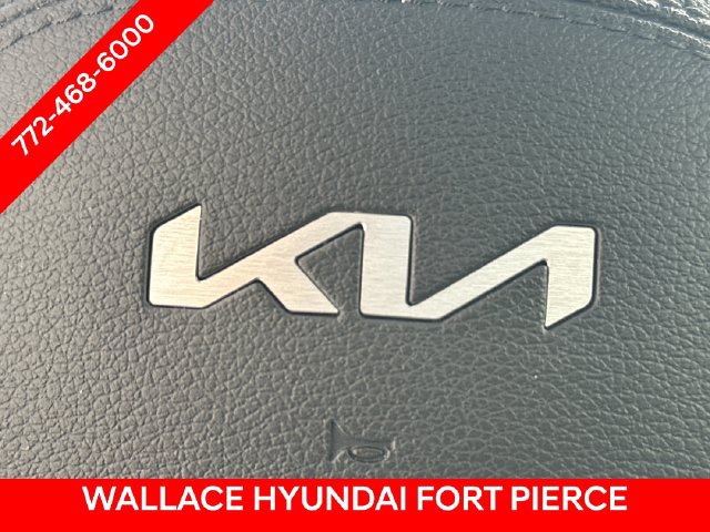 Used 2022 Kia Telluride S FWD image 29