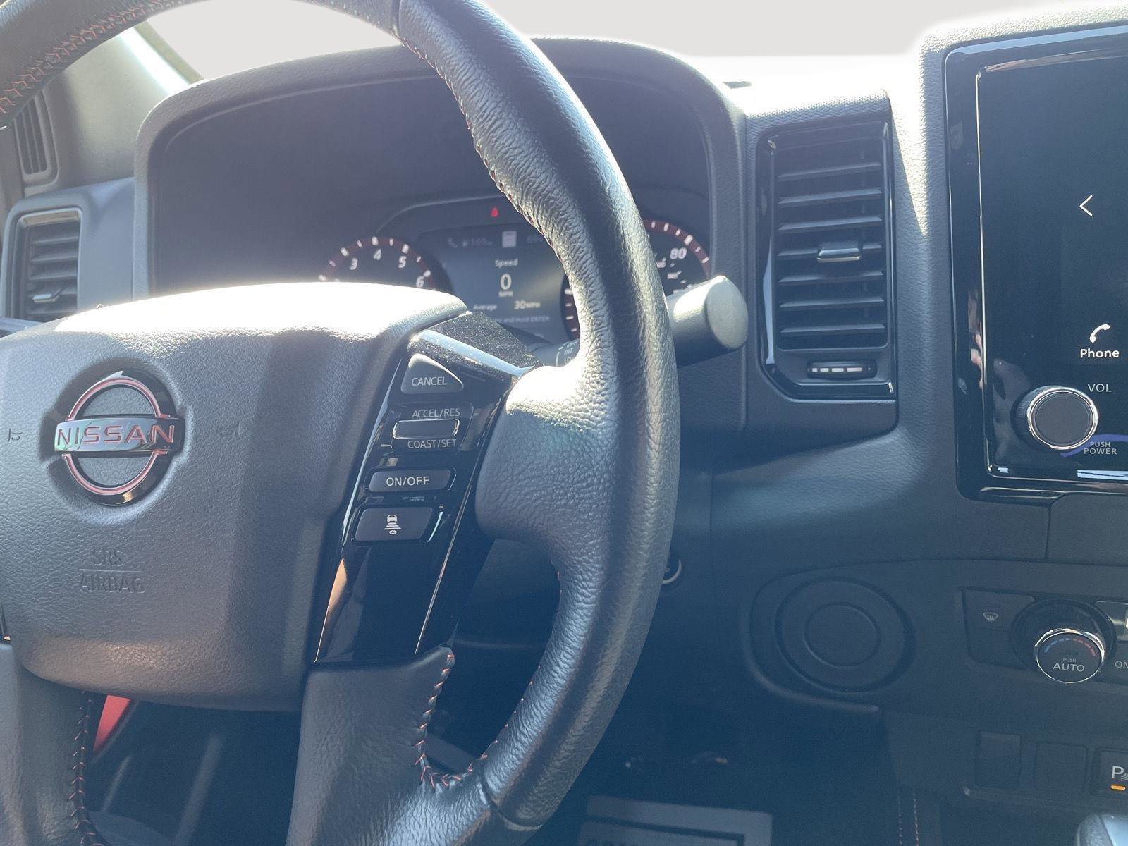 Used 2024 Nissan Frontier Pro-X w/ Technology Package image 11