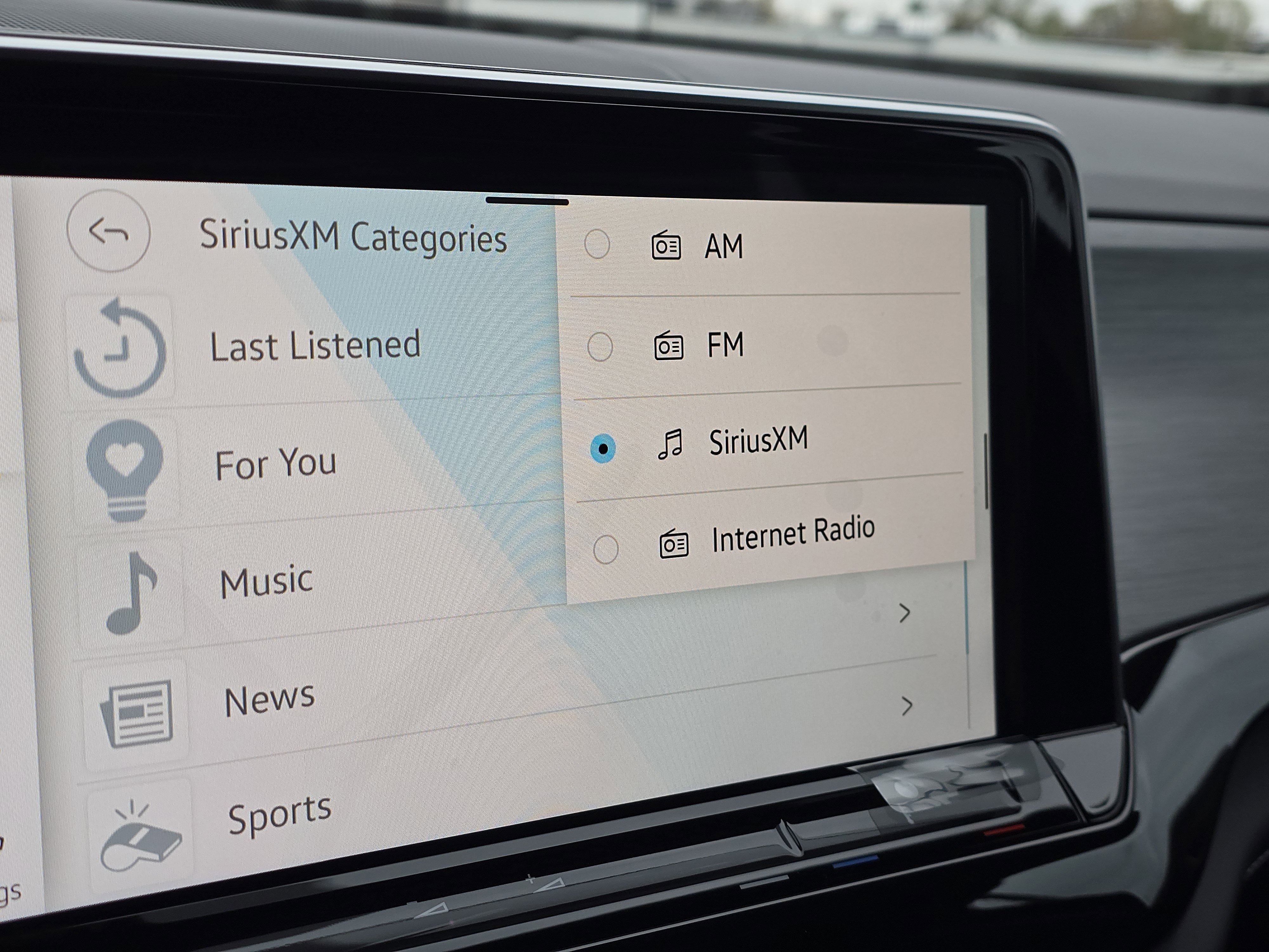 New 2026 Volkswagen Atlas Cross Sport SE image 22