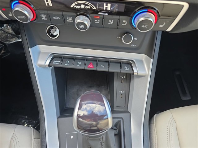 Used 2022 Audi Q3 2.0T Premium Plus w/ Premium Plus Package image 27