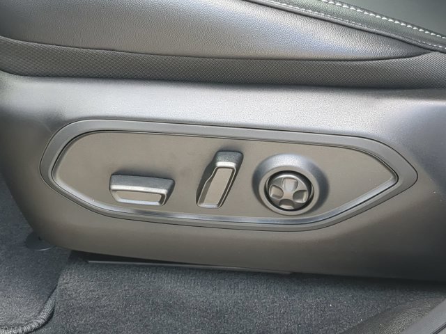 New 2027 Jeep Grand Cherokee L Limited RWD image 24