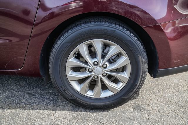 Certified 2020 Kia Sedona LX image 12