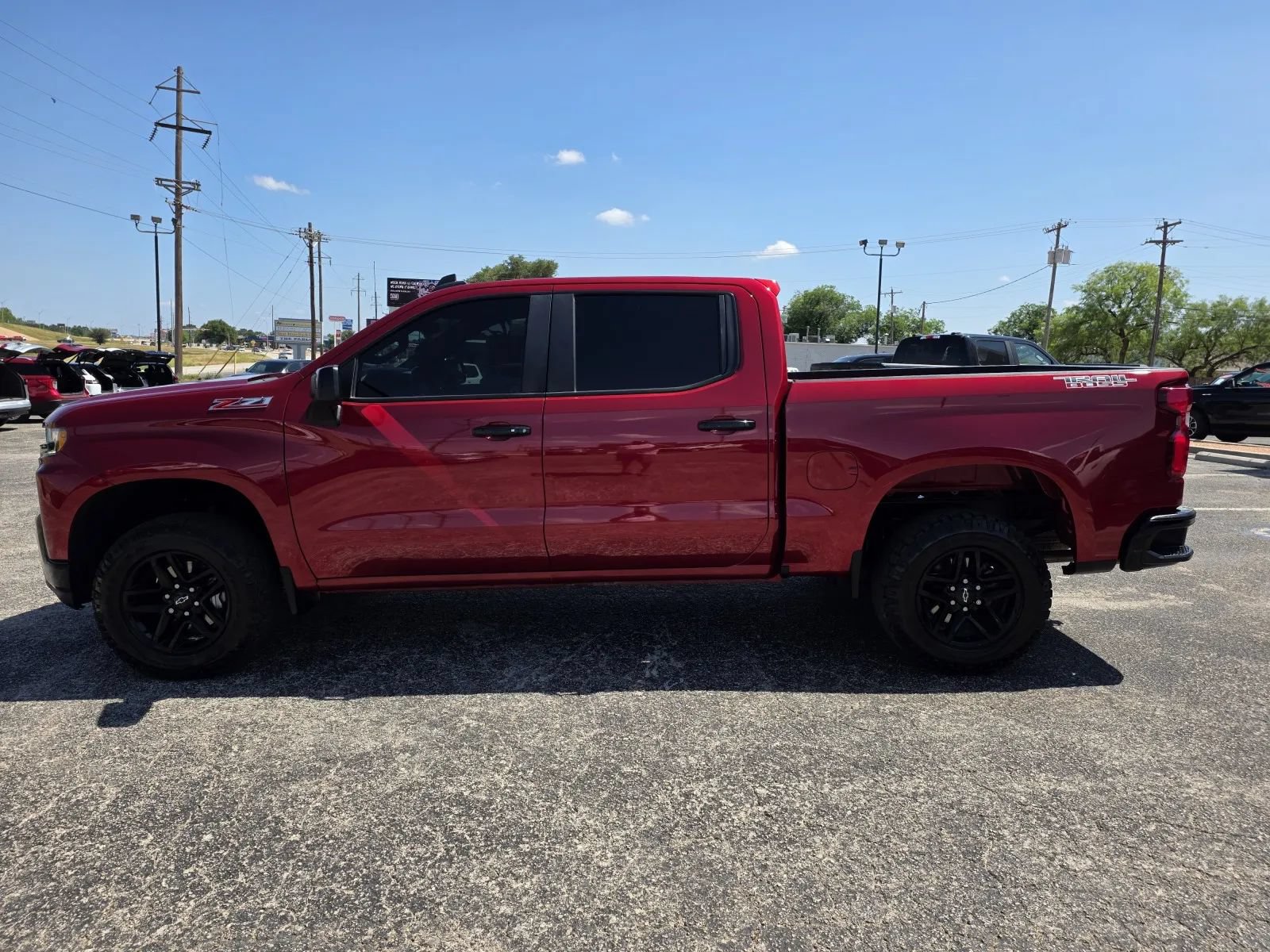 Used 2021 Chevrolet Silverado 1500 LT Trail Boss w/ Convenience Package II AWD/4WD image 4