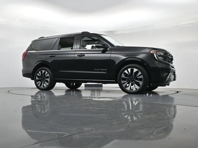 Certified 2025 Ford Expedition Platinum w/ Driver's Package AWD/4WD image 39