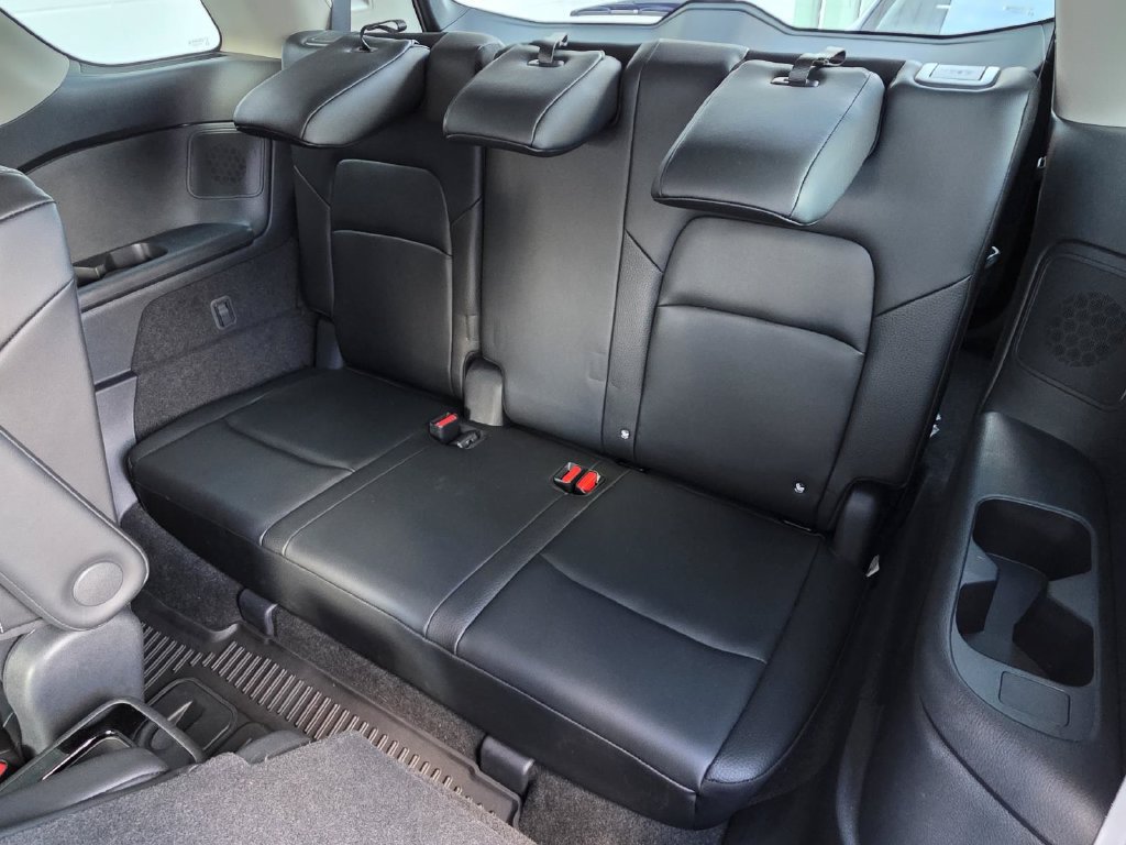 Used 2024 Nissan Pathfinder SL w/ SL Premium Package FWD image 15