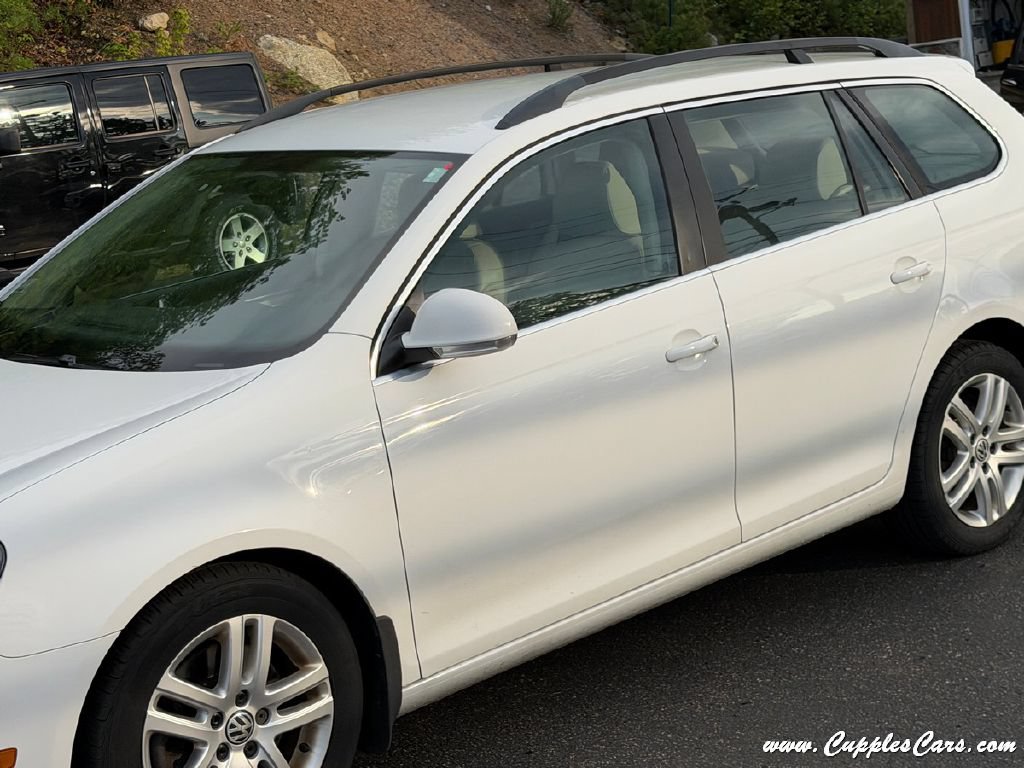 Used 2011 Volkswagen Jetta TDI FWD image 38