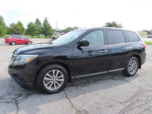 Used 2014 Nissan Pathfinder S FWD image 3