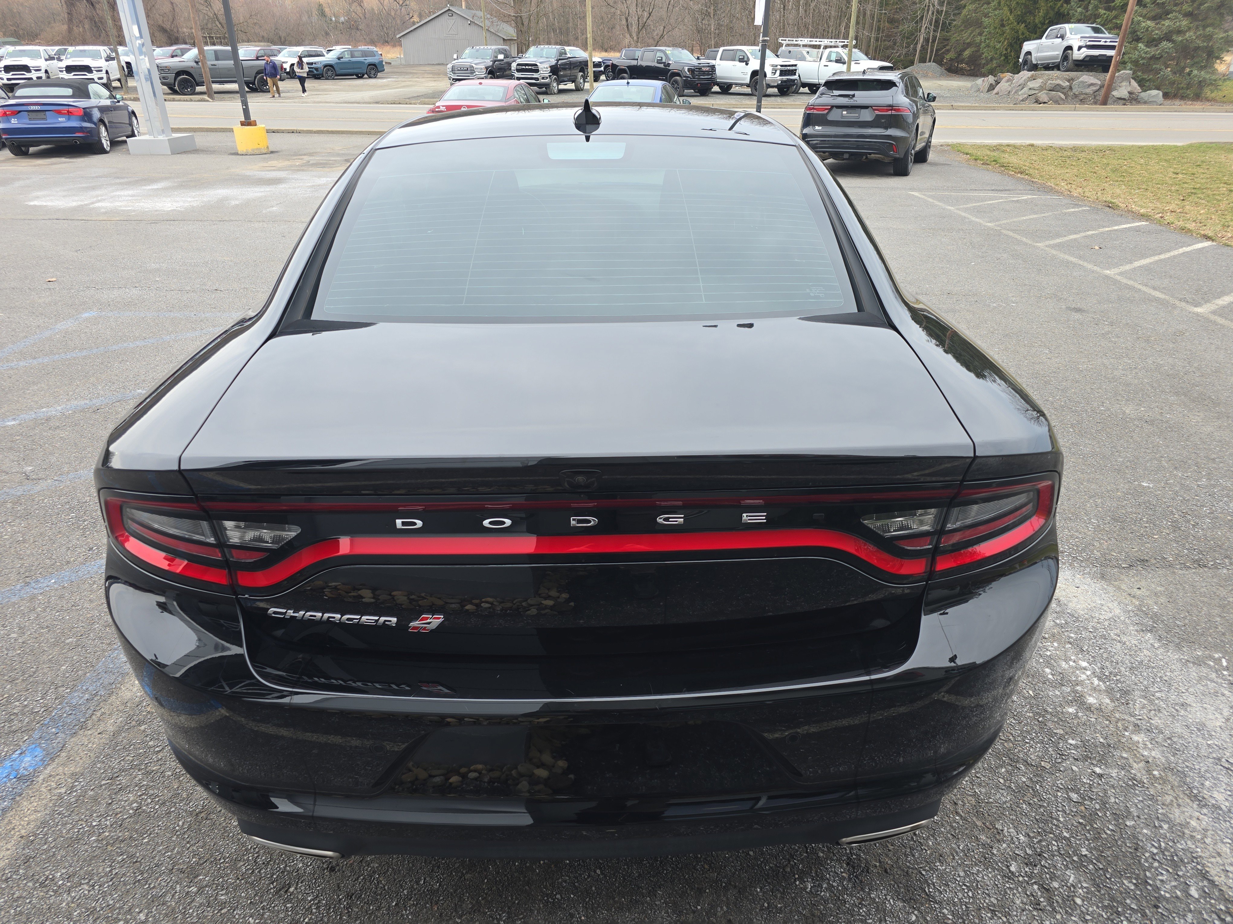 Used 2023 Dodge Charger SXT video 4