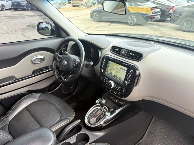 Used 2016 Kia Soul + w/ Primo Package image 16