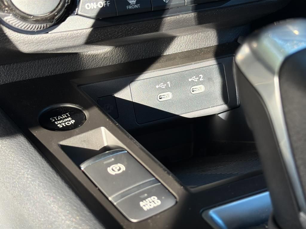 New 2026 Nissan Kicks SV image 27