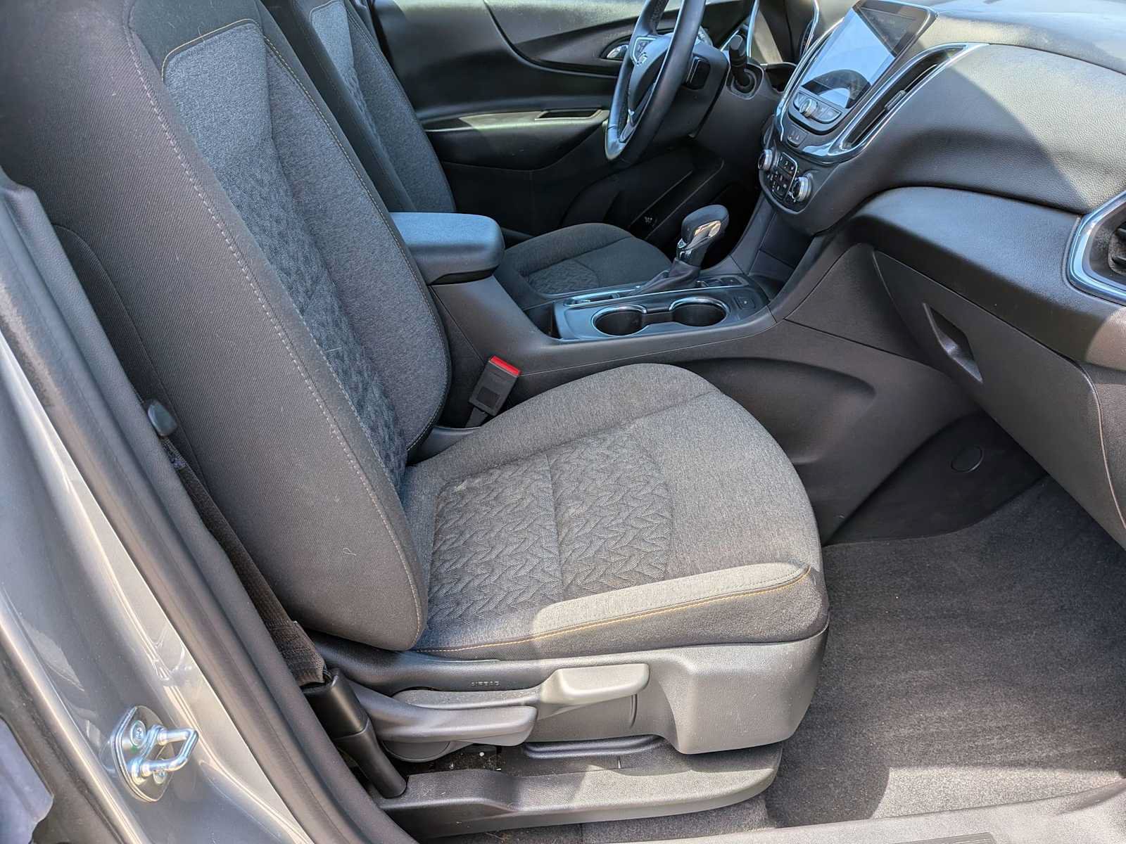 Used 2023 Chevrolet Equinox LT AWD/4WD image 21