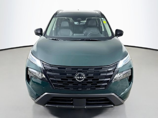 Used 2026 Nissan Rogue Dark Armor AWD/4WD image 2