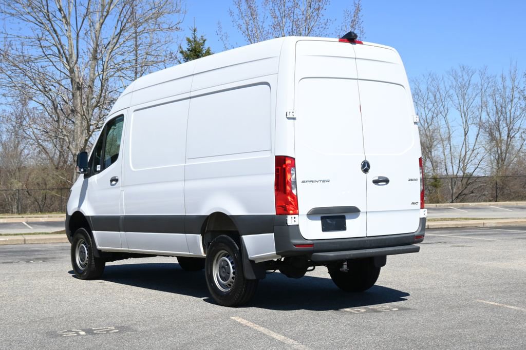 Used 2023 Mercedes-Benz Sprinter 144 Cargo image 14