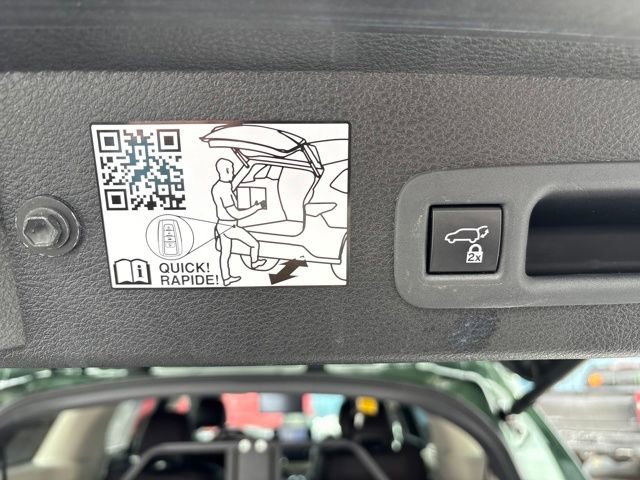 Used 2023 Toyota Sienna Platinum image 27