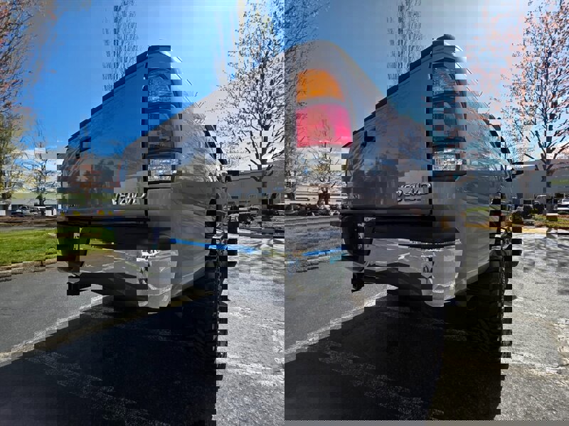 Used 2000 Toyota Tundra SR5 image 12