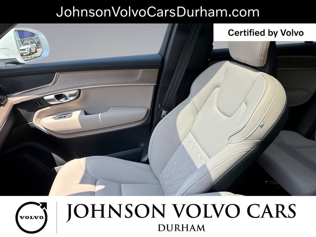 Certified 2025 Volvo XC90 B5 Core AWD/4WD image 29