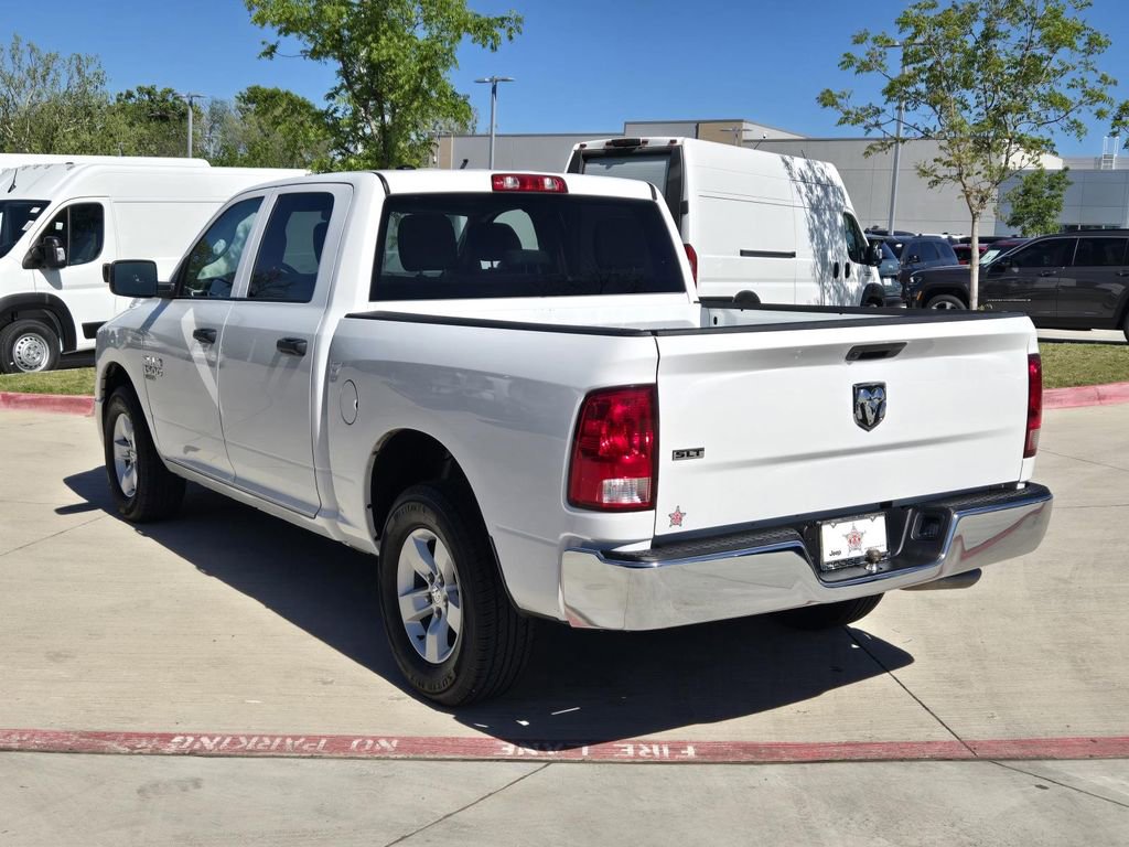 Used 2022 RAM 1500 Classic SLT RWD image 4