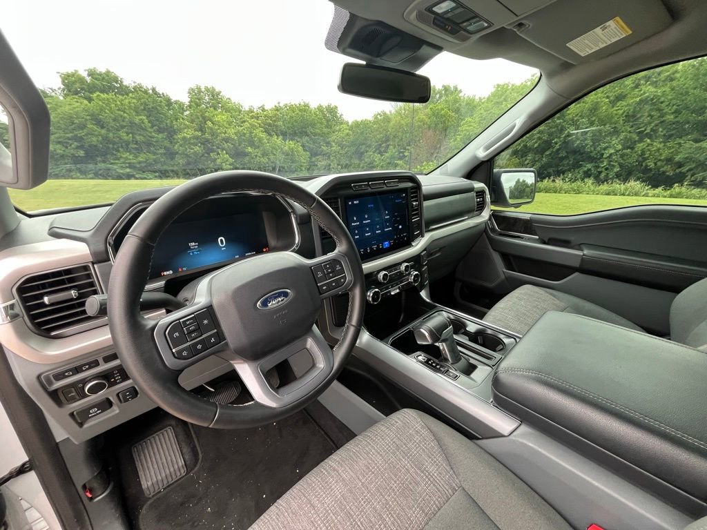 Used 2023 Ford F150 Lightning XLT AWD/4WD image 9