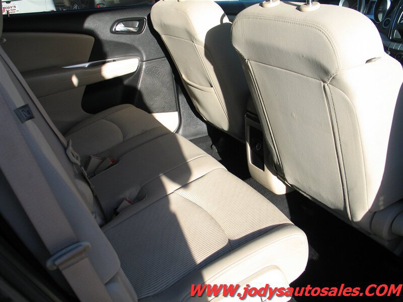 Used 2016 Dodge Journey SE AWD/4WD image 19