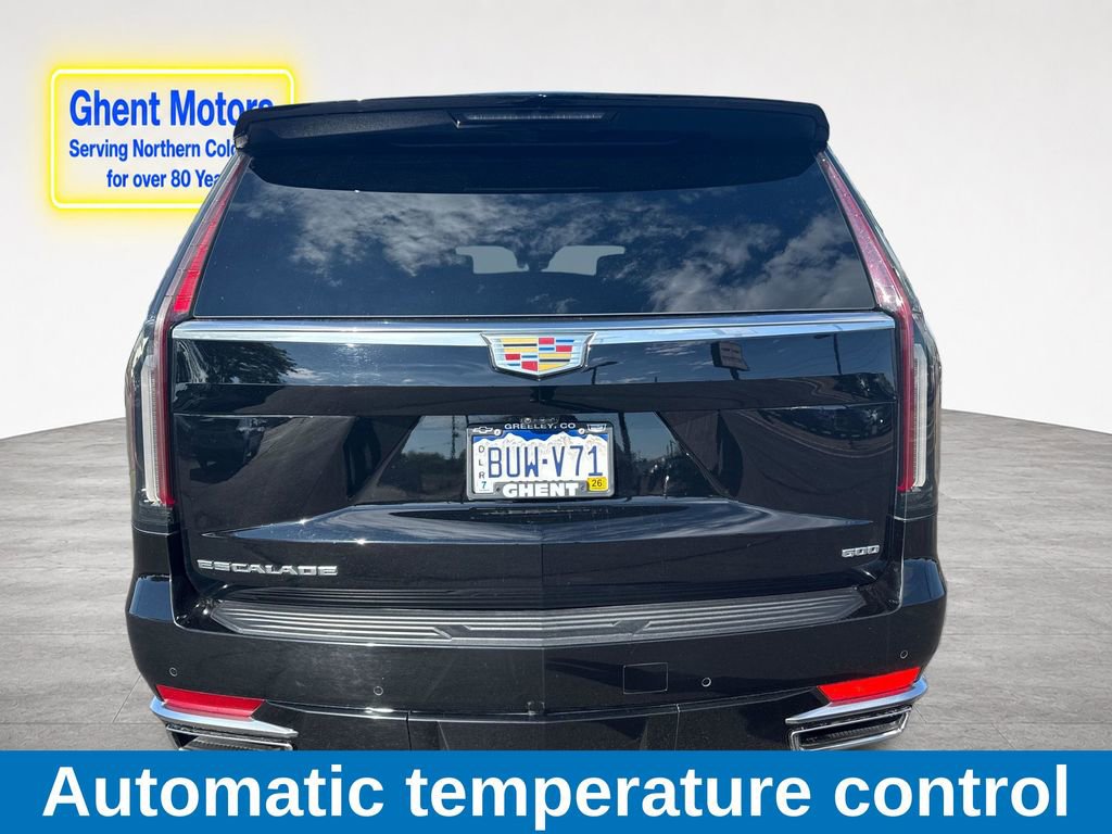 Used 2024 Cadillac Escalade Premium Luxury AWD/4WD image 5