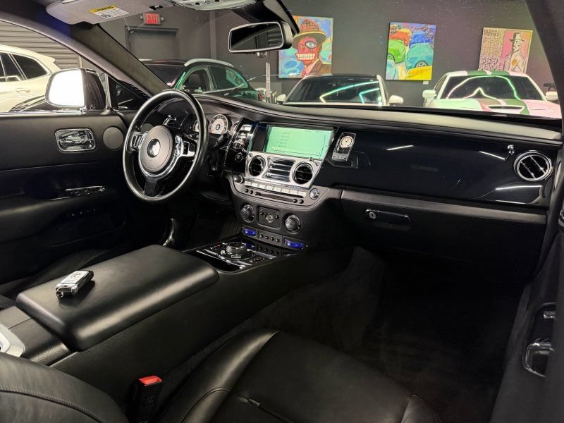 Used 2015 Rolls-Royce Wraith RWD image 16