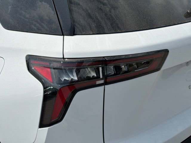 New 2026 Chevrolet Equinox LT w/ Safety and Technology Package FWD image 11