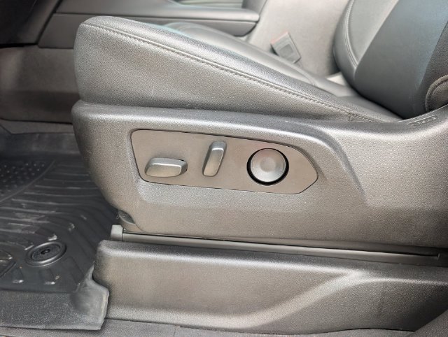 Used 2023 Chevrolet Tahoe LT RWD image 19