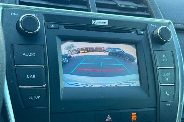Used 2016 Toyota Camry LE FWD image 21