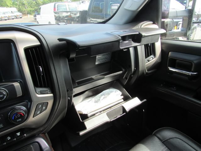 Certified 2018 GMC Sierra 2500 Denali w/ Duramax Plus Package AWD/4WD image 28