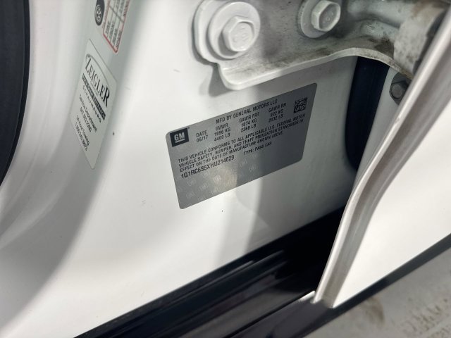 Used 2017 Chevrolet Volt LT FWD image 35
