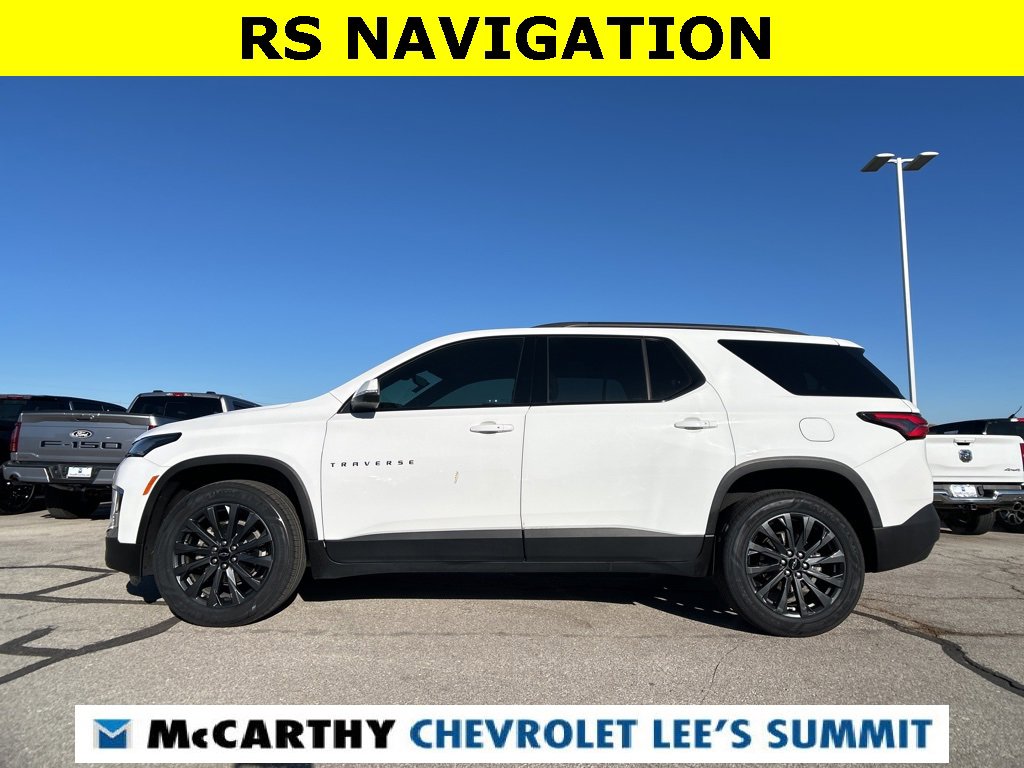 Used 2023 Chevrolet Traverse RS image 13
