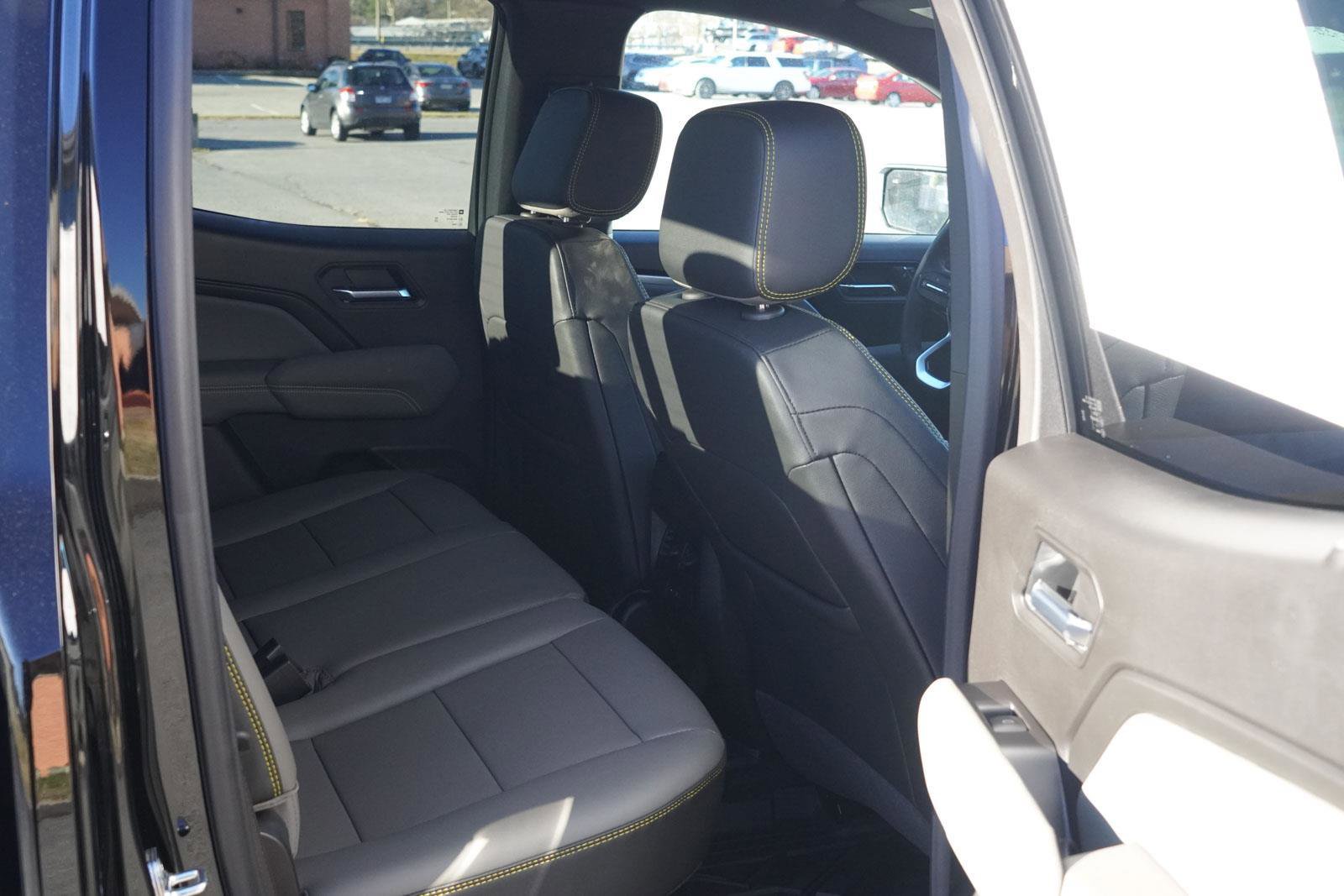 New 2026 Chevrolet Colorado ZR2 w/ Technology Package image 26