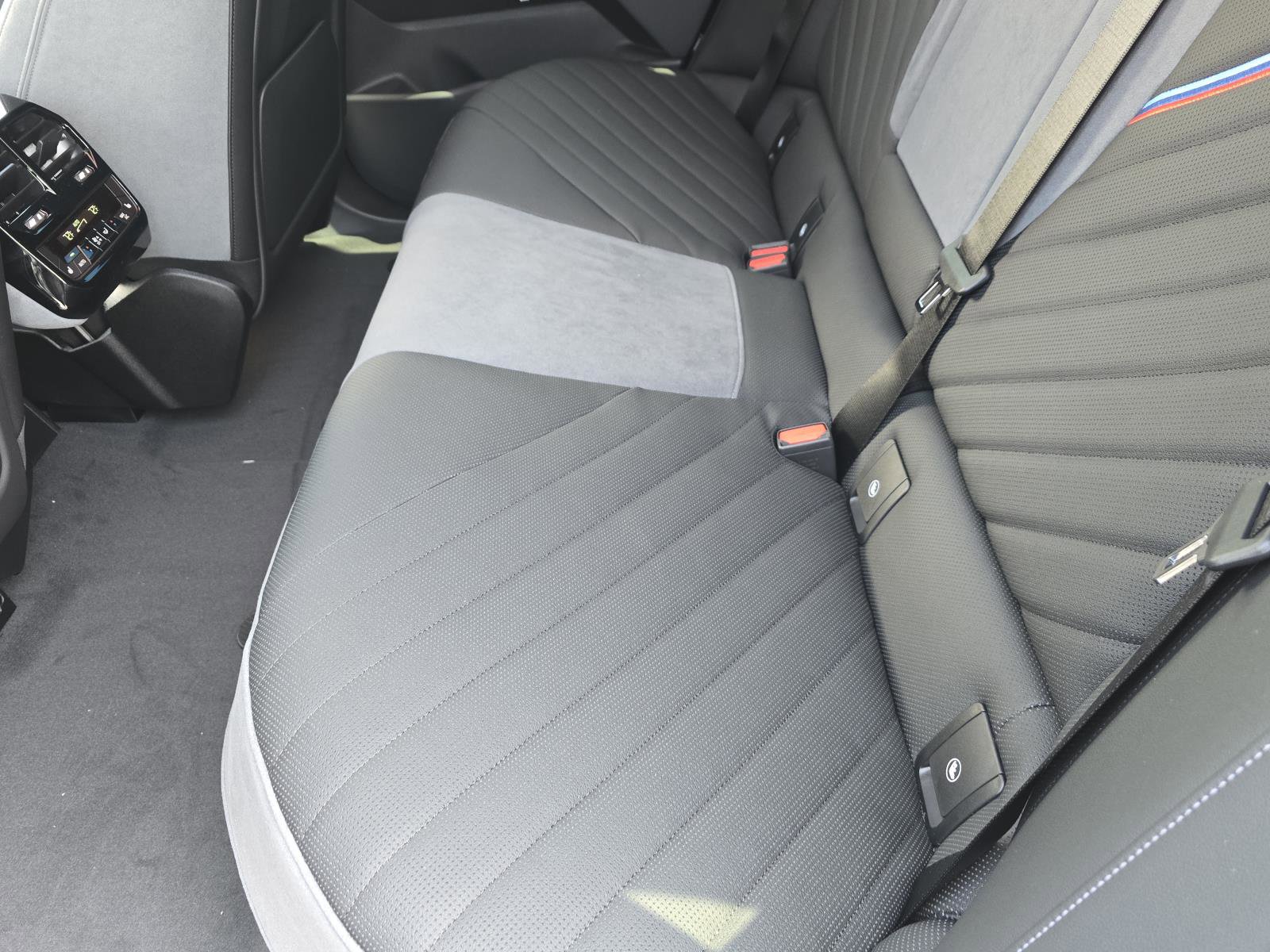 New 2026 BMW iX xDrive60 w/ M Sport Package image 13