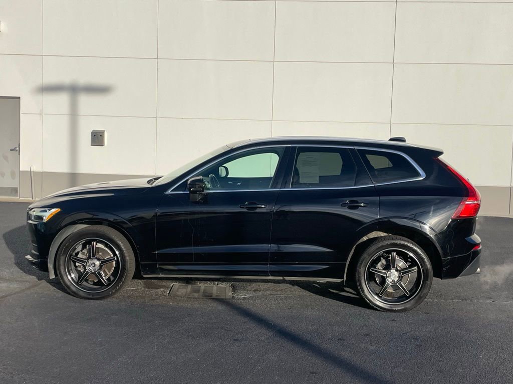 Used 2020 Volvo XC60 T5 Momentum w/ Protection Package Premier image 2