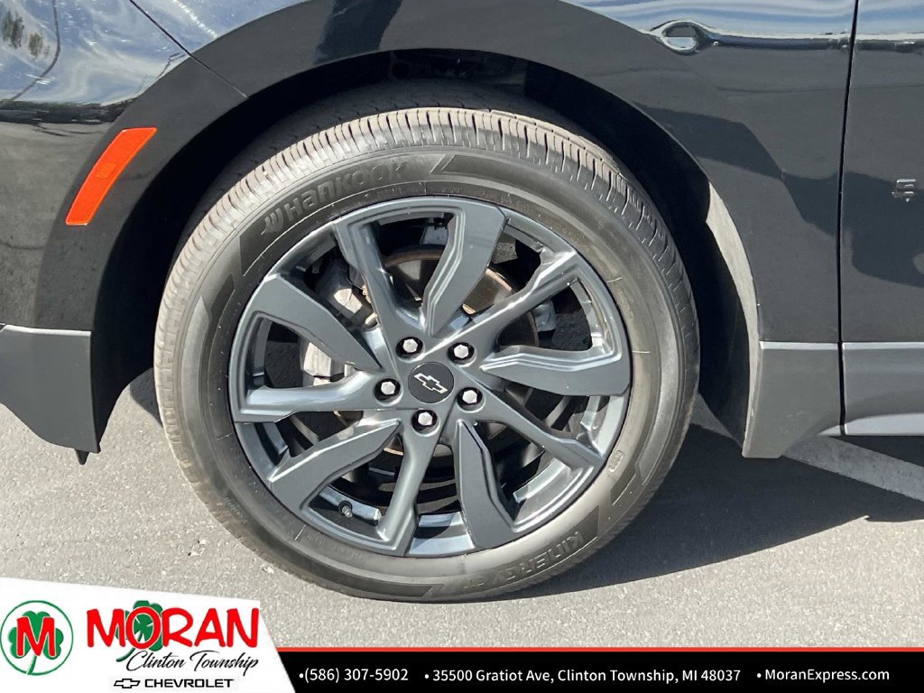 Used 2023 Chevrolet Equinox RS FWD image 10