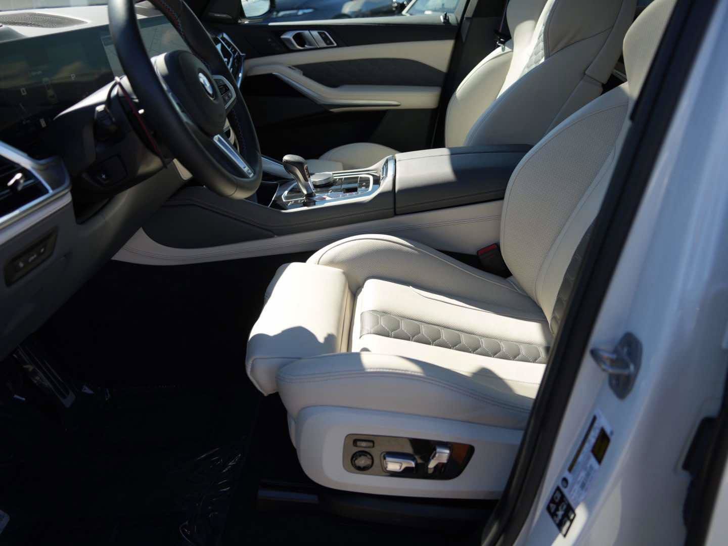 Used 2026 BMW X5 M Competition AWD/4WD image 15