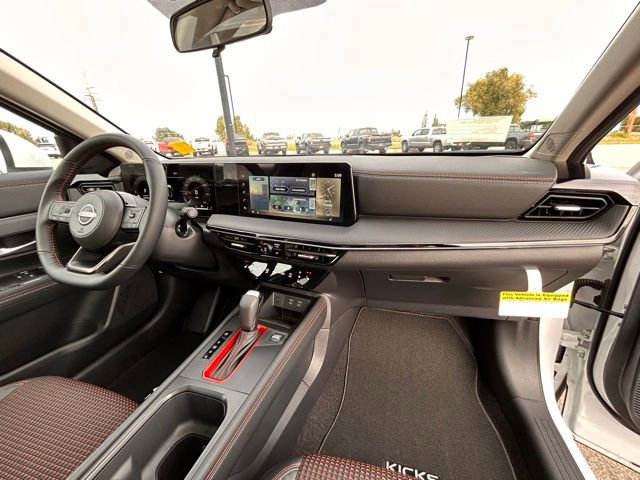New 2025 Nissan Kicks SR w/ SR Premium Package image 24