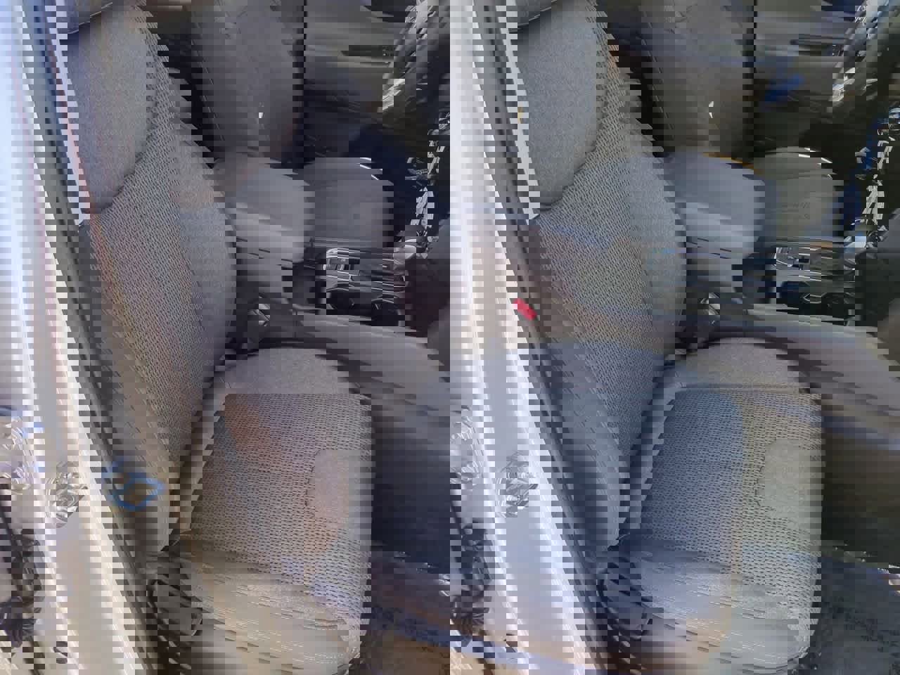 Used 2020 Hyundai Santa Fe SE image 22