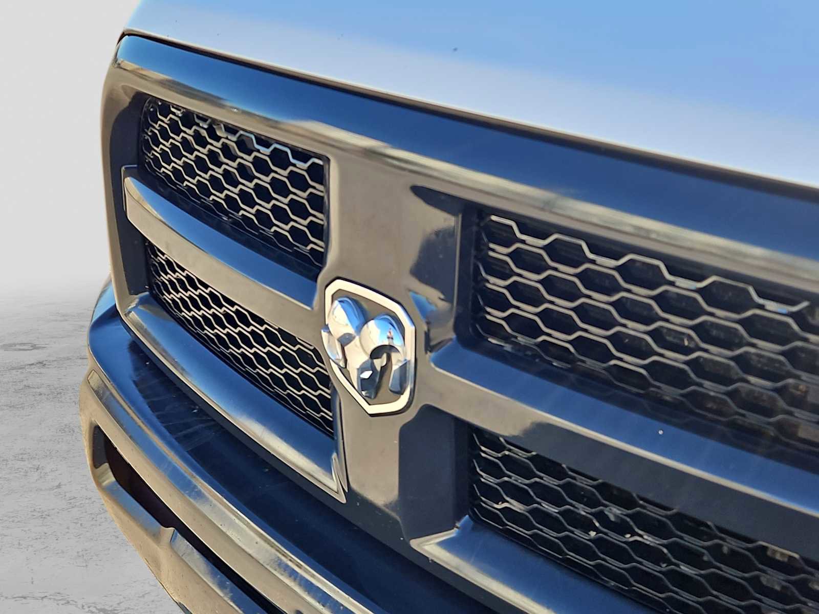 Used 2018 RAM 2500 Tradesman image 13