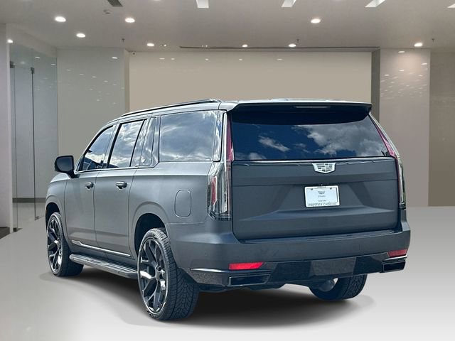 Used 2021 Cadillac Escalade ESV Sport w/ LPO, Illumination Package AWD/4WD image 3