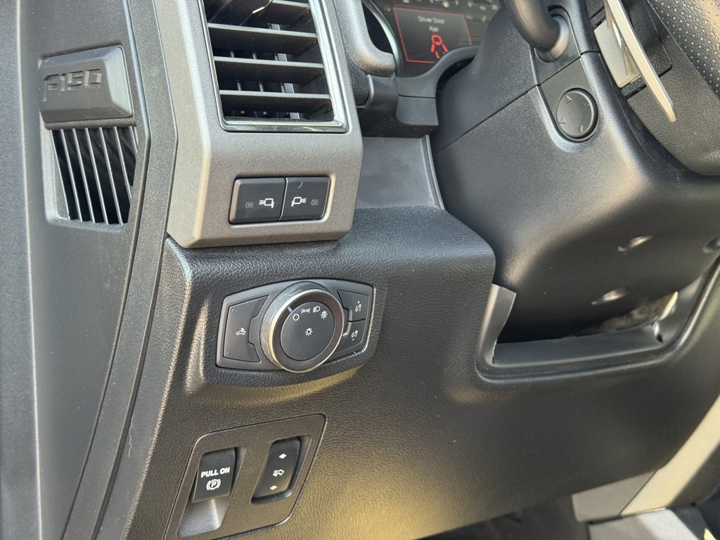 Used 2019 Ford F150 Raptor w/ Equipment Group 802A Luxury image 27