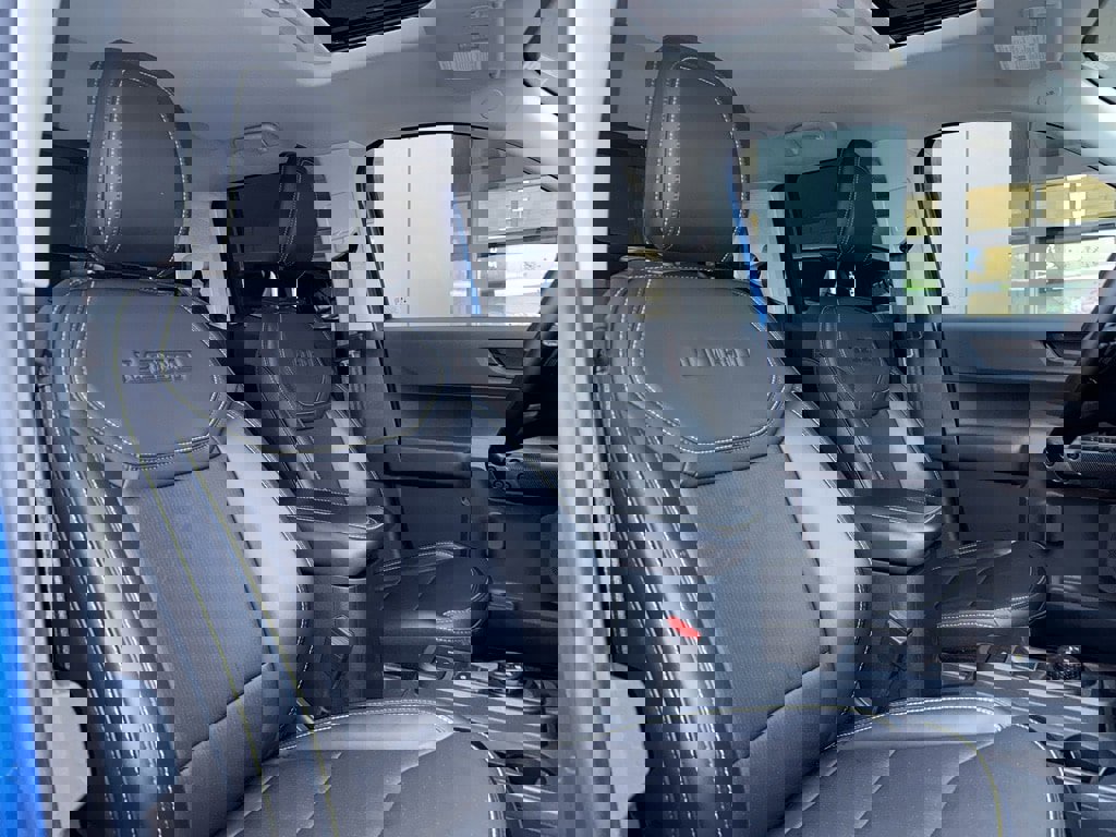 New 2025 Ford Maverick Lobo image 36