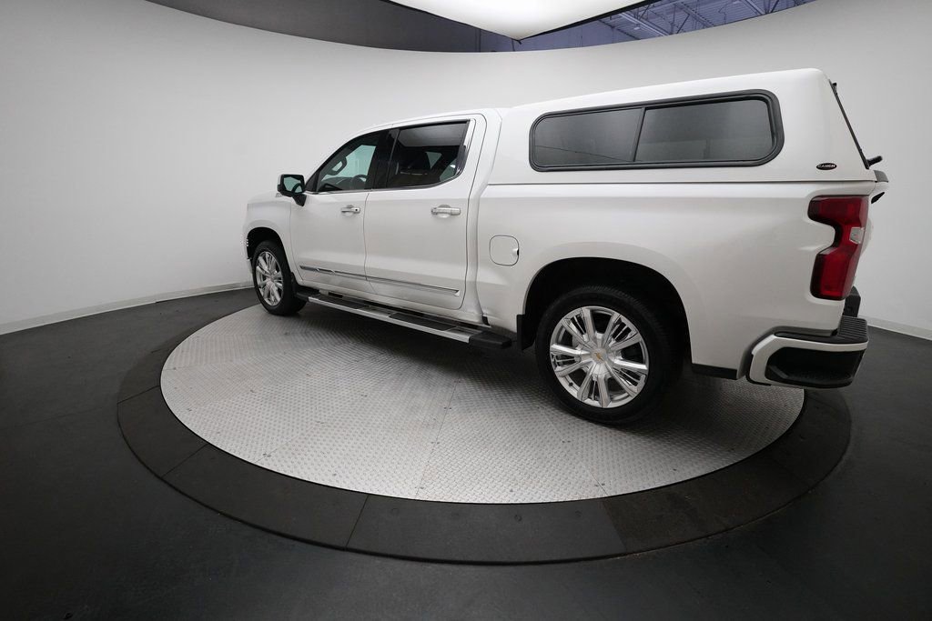 Certified 2023 Chevrolet Silverado 1500 High Country w/ Technology Package image 12