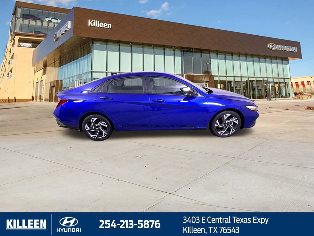 Used 2025 Hyundai Elantra Sport image 10