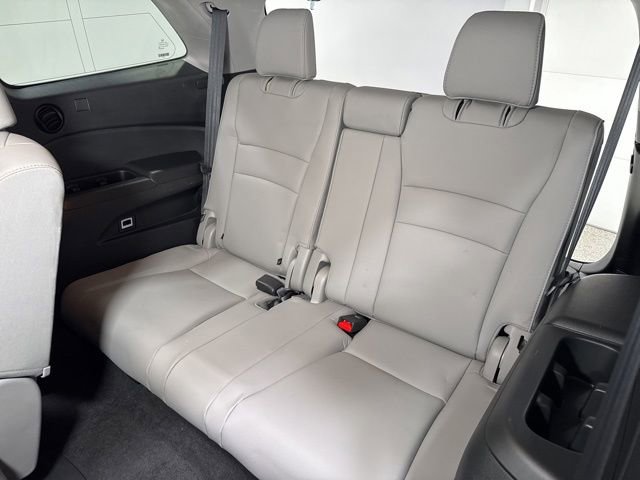 Used 2017 Honda Pilot EX-L image 28