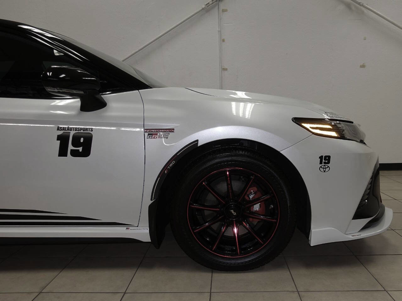 Used 2019 Toyota Camry XSE image 20