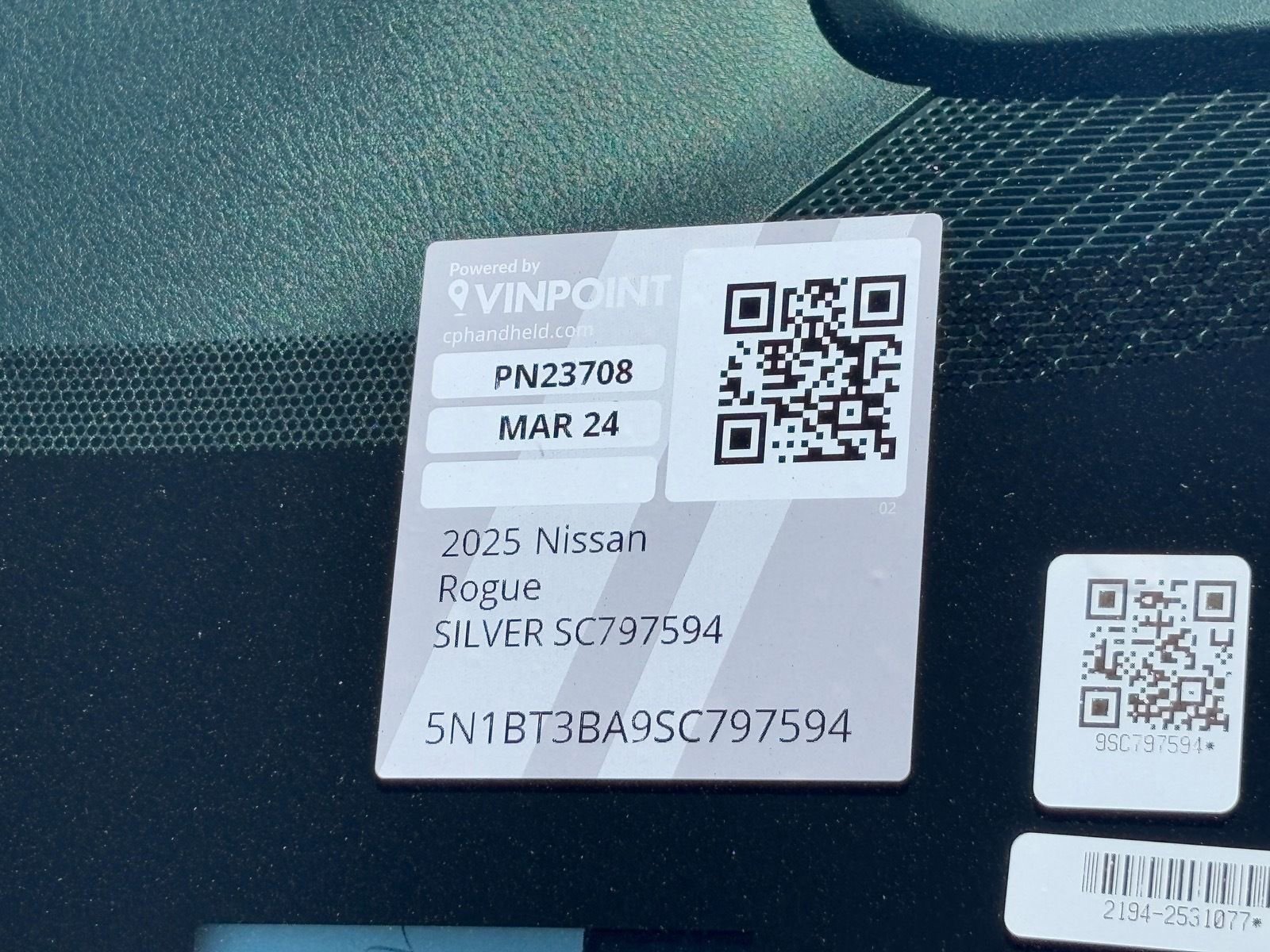 Certified 2025 Nissan Rogue SV image 30