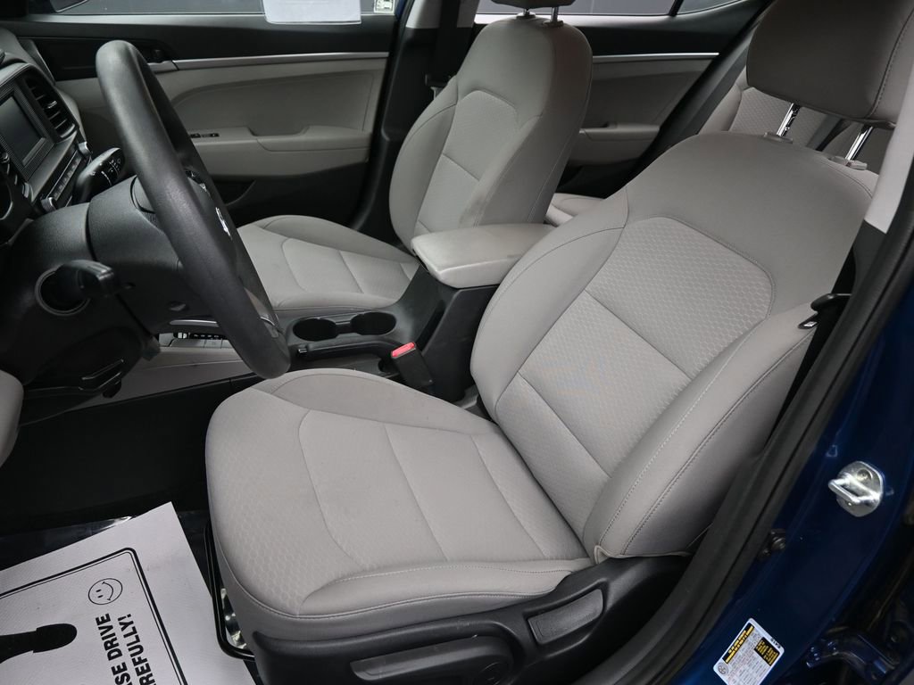 Used 2020 Hyundai Elantra SE image 20