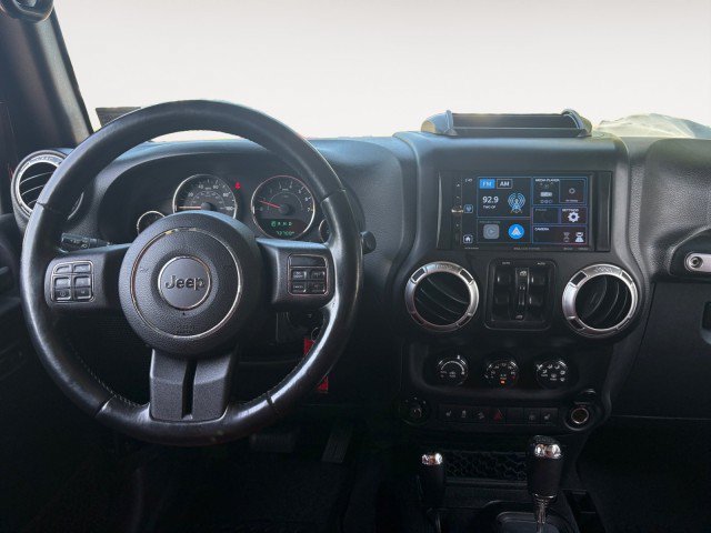 Used 2015 Jeep Wrangler Unlimited Sahara w/ Mopar Chrome Edition Group AWD/4WD image 2